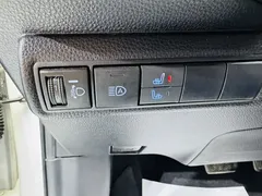 2022 Toyota Levin 185T CVT Luxury, белый — фото 9