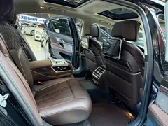 2021 BMW 7 Series 7 730Li, чёрный — фото 27