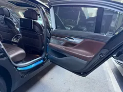 2021 BMW 7 Series 7 730Li, чёрный — фото 30