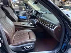 2021 BMW 7 Series 7 730Li, чёрный — фото 32
