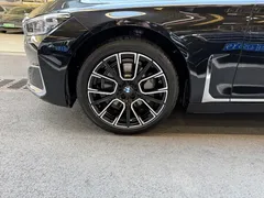 2021 BMW 7 Series 7 730Li, чёрный — фото 40