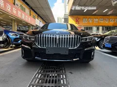 2021 BMW 7 Series 7 740Li M, чёрный — фото 3