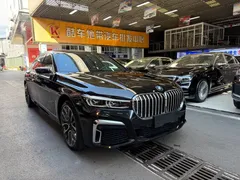 2021 BMW 7 Series 7 740Li M, чёрный — фото 4