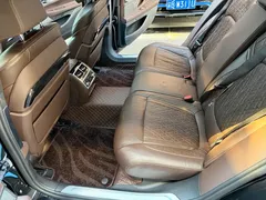 2021 BMW 7 Series 7 740Li M, чёрный — фото 16