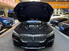 2021 BMW 7 Series 7 740Li M, чёрный — фото 34