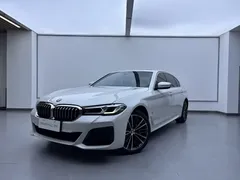 2023 BMW 5 Series 5 530Li M, белый — фото 1