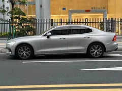2023 Volvo S60 B4 Luxury — фото 26