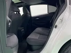 2022 Toyota Levin Hybrid 1.8H E-CVT Luxury, белый — фото 5