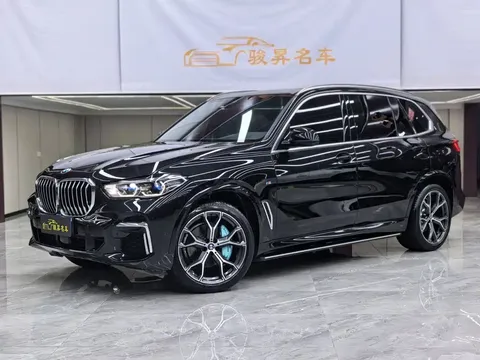 2022 BMW X5 40Li M