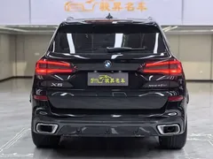 2022 BMW X5 40Li M, чёрный — фото 5