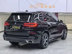 2022 BMW X5 40Li M, чёрный — фото 6