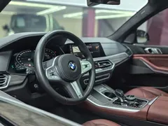 2022 BMW X5 40Li M, чёрный — фото 31
