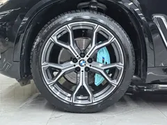 2022 BMW X5 40Li M, чёрный — фото 41