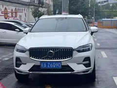 2024 Volvo XC60 4WD Zhiyuan Luxury, белый — фото 2