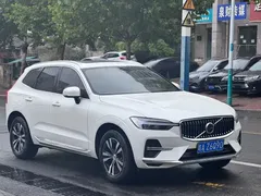 2024 Volvo XC60 4WD Zhiyuan Luxury, белый — фото 3