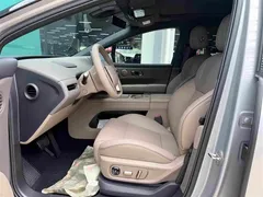 2025 Li Auto i6 2WD Standard — фото 4