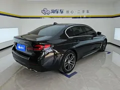2022 BMW 5 Series 5 525Li M, чёрный — фото 3