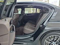 2022 BMW 5 Series 5 525Li M, чёрный — фото 11