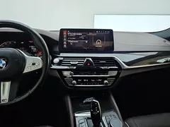 2022 BMW 5 Series 5 525Li M, чёрный — фото 13