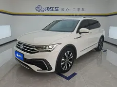2022 Volkswagen Tiguan L 330TSI AT 2WD R-Line, белый — фото 1