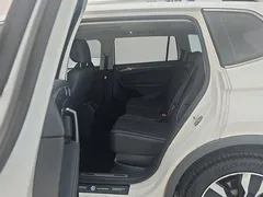 2022 Volkswagen Tiguan L 330TSI AT 2WD R-Line, белый — фото 11