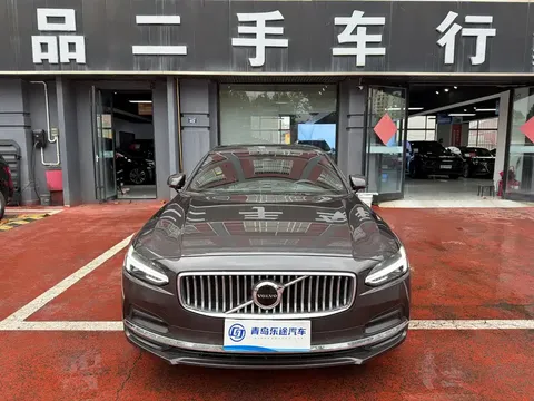 2021 Volvo S90