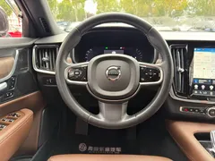 2021 Volvo S90 — фото 12