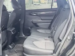2021 Toyota Crown Kluger 2.5L HEV 4WD Premium, чёрный — фото 11