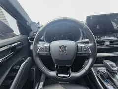 2021 Toyota Crown Kluger 2.5L HEV 4WD Premium, чёрный — фото 13
