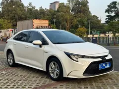 2022 Toyota Levin Hybrid 1.8H E-CVT Advanced, белый — фото 3