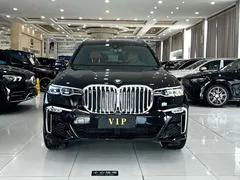 2022 BMW X7 xDrive40i M, чёрный — фото 3