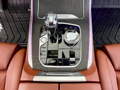 2022 BMW X7 xDrive40i M, чёрный — фото 20