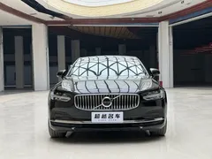 2023 Volvo S90 B5 Luxury, чёрный — фото 2