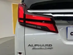 2021 Toyota Alphard Hybrid 2.5L Premium, белый — фото 9