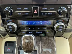 2021 Toyota Alphard Hybrid 2.5L Premium, белый — фото 26