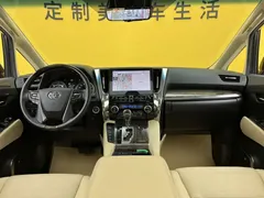 2021 Toyota Alphard Hybrid 2.5L Premium, белый — фото 46