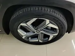 2021 Hyundai Tucson L 1.5T DCT LUX Premium, белый — фото 6