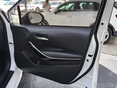 2022 Toyota Levin Hybrid 1.8H E-CVT Luxury, белый — фото 22