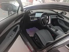 2025 Hongqi H5 PHEV 170 — фото 16