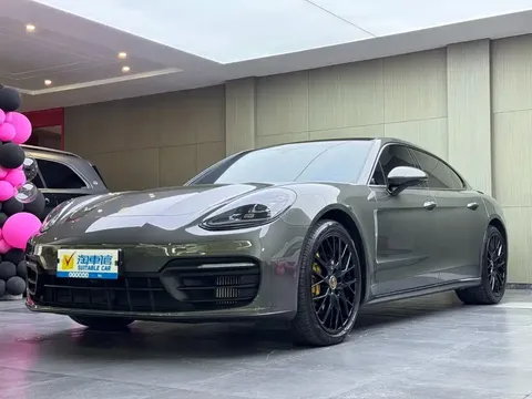 2023 Porsche Panamera 4 Executive 2.9T