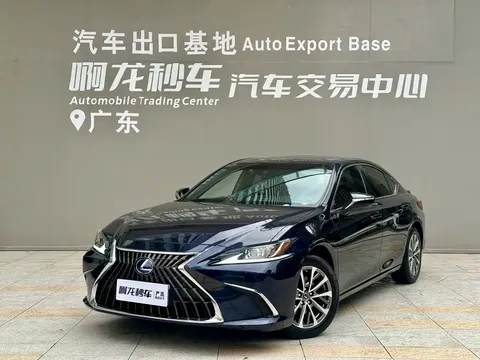 2021 Lexus ES 300h