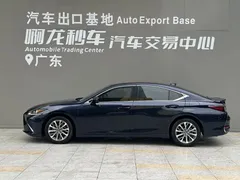 2021 Lexus ES 300h, синий — фото 3