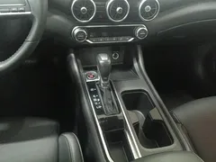 2021 Nissan Sylphy 1.6L XL CVT, белый — фото 15