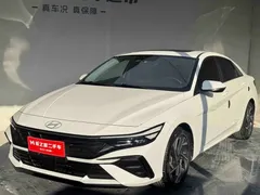 2023 Hyundai Elantra 1.5L CVT LUX Premium, белый — фото 1