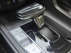 2023 Hyundai Elantra 1.5L CVT LUX Premium, белый — фото 14