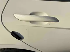 2023 Hyundai Elantra 1.5L CVT LUX Premium, белый — фото 43
