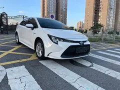 2022 Toyota Levin Hybrid 1.8H E-CVT Advanced, белый — фото 3