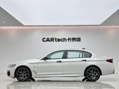 2021 BMW 5 Series 5 530Li M, белый — фото 2