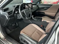 2022 Lexus ES 300h Premium — фото 10