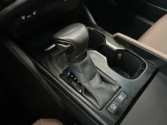 2022 Lexus ES 300h Premium — фото 17